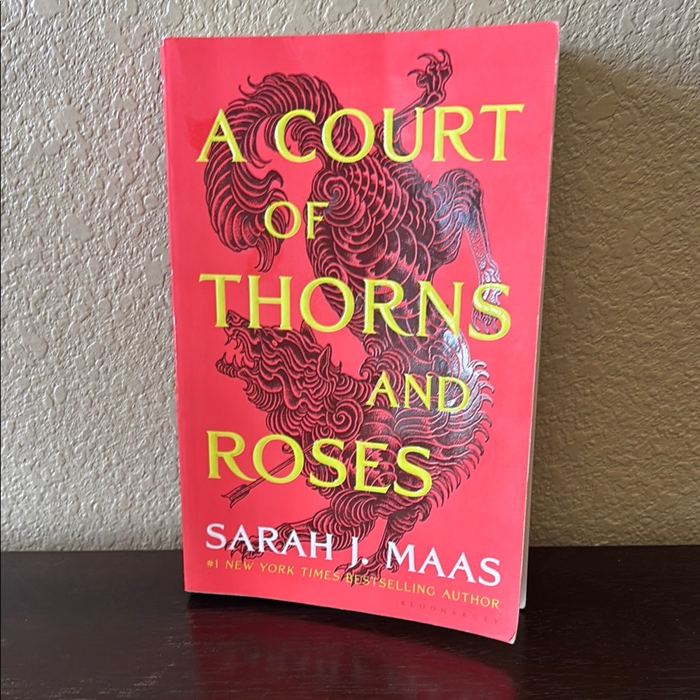 A Court of Thorns and Roses Book
